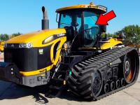 Challenger Стекло дверное левое 500625D1